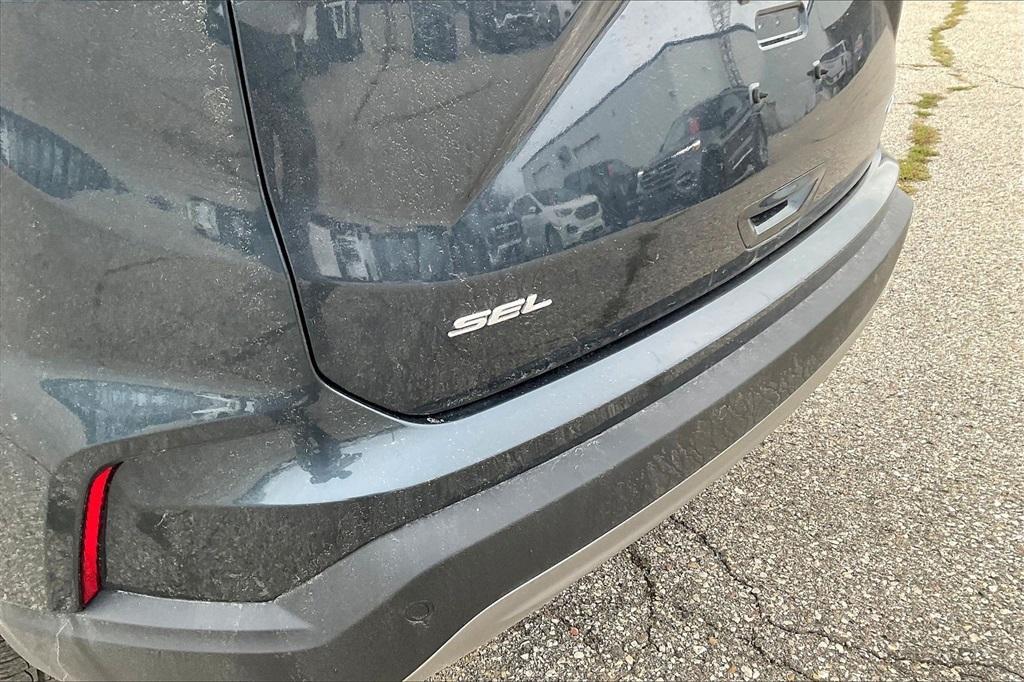 used 2024 Ford Edge car, priced at $28,785