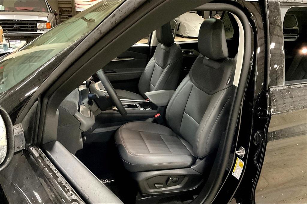 new 2025 Ford Explorer car, priced at $45,633