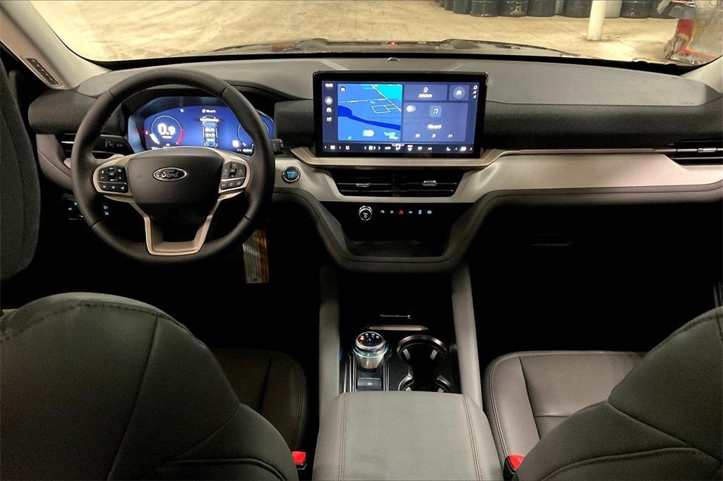 new 2025 Ford Explorer car, priced at $45,633