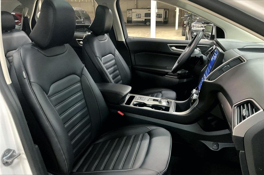 used 2024 Ford Edge car, priced at $35,307