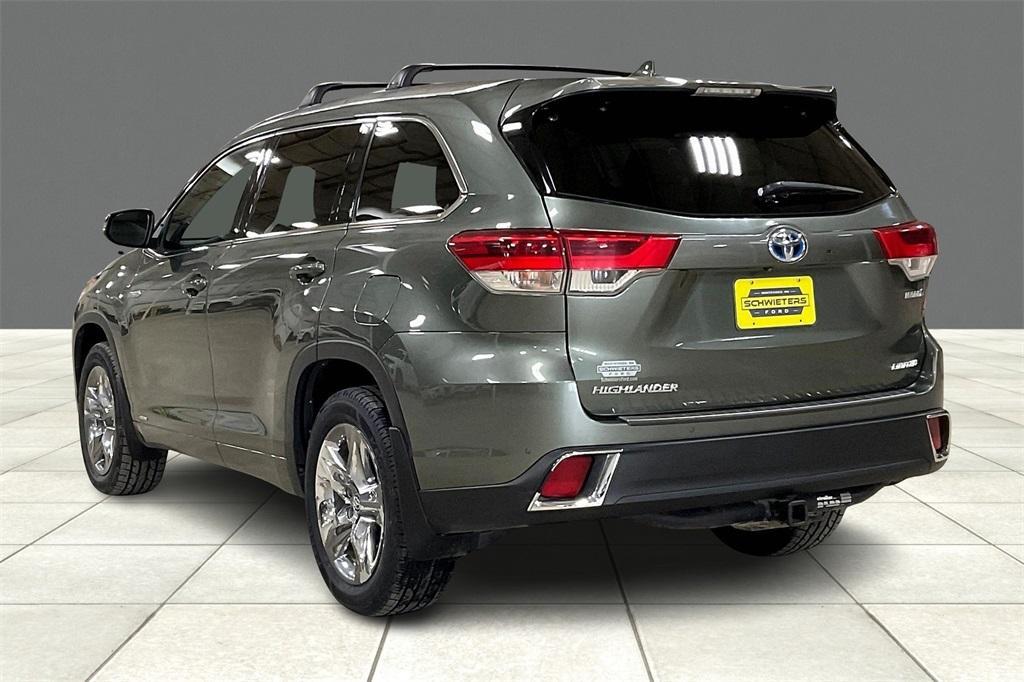 used 2019 Toyota Highlander Hybrid car, priced at $26,258