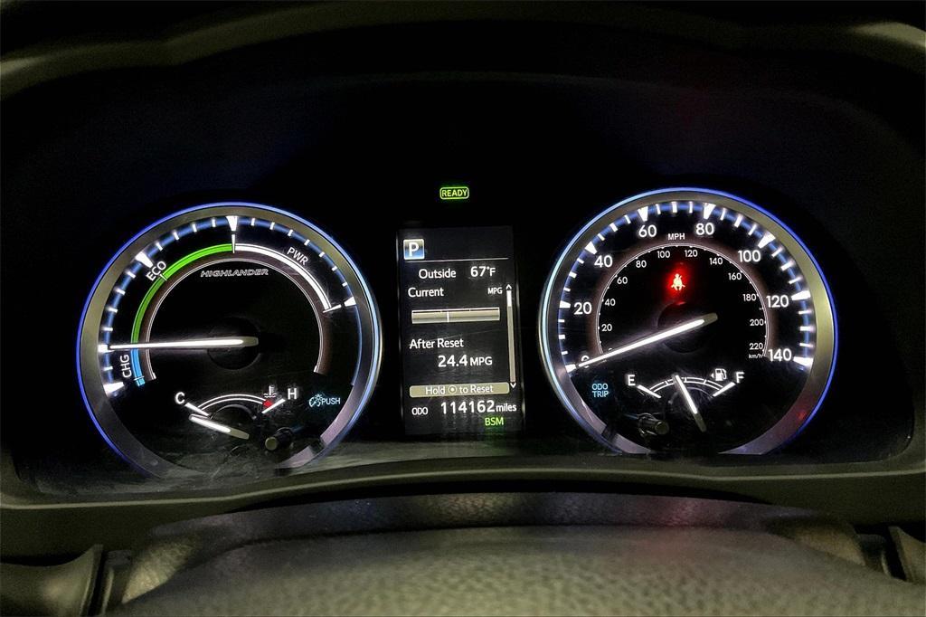 used 2019 Toyota Highlander Hybrid car, priced at $26,258