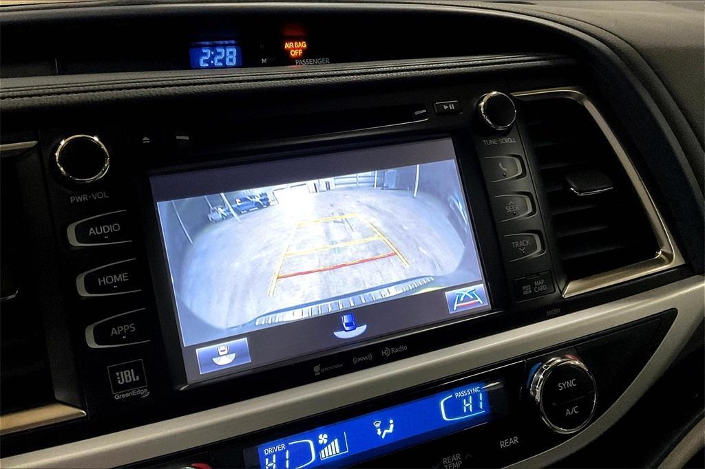 used 2019 Toyota Highlander Hybrid car, priced at $26,258
