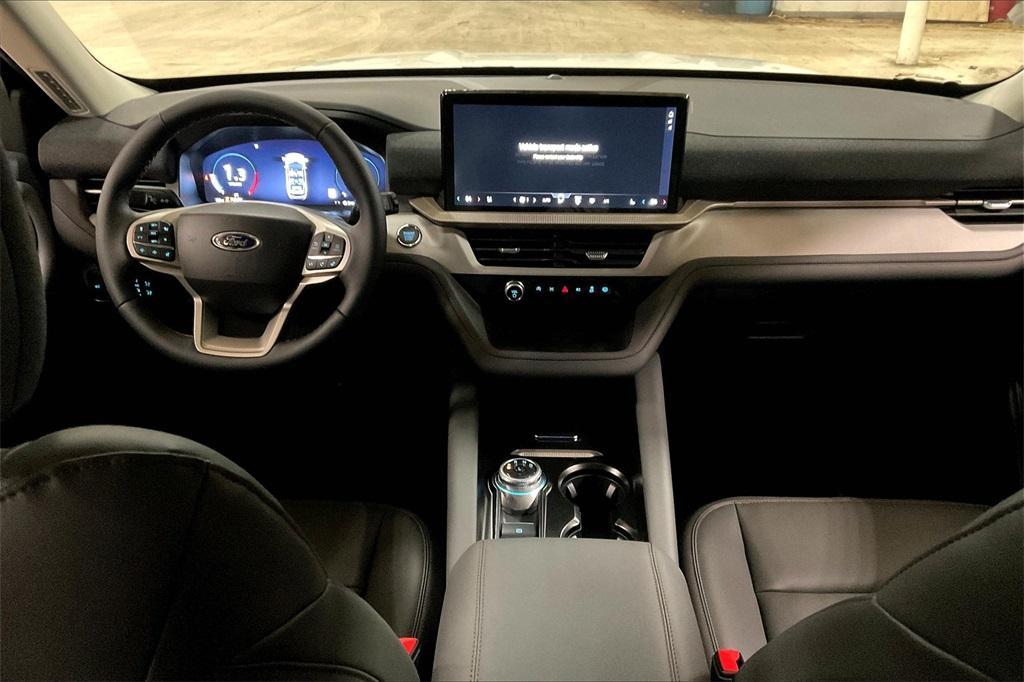 new 2025 Ford Explorer car, priced at $46,285