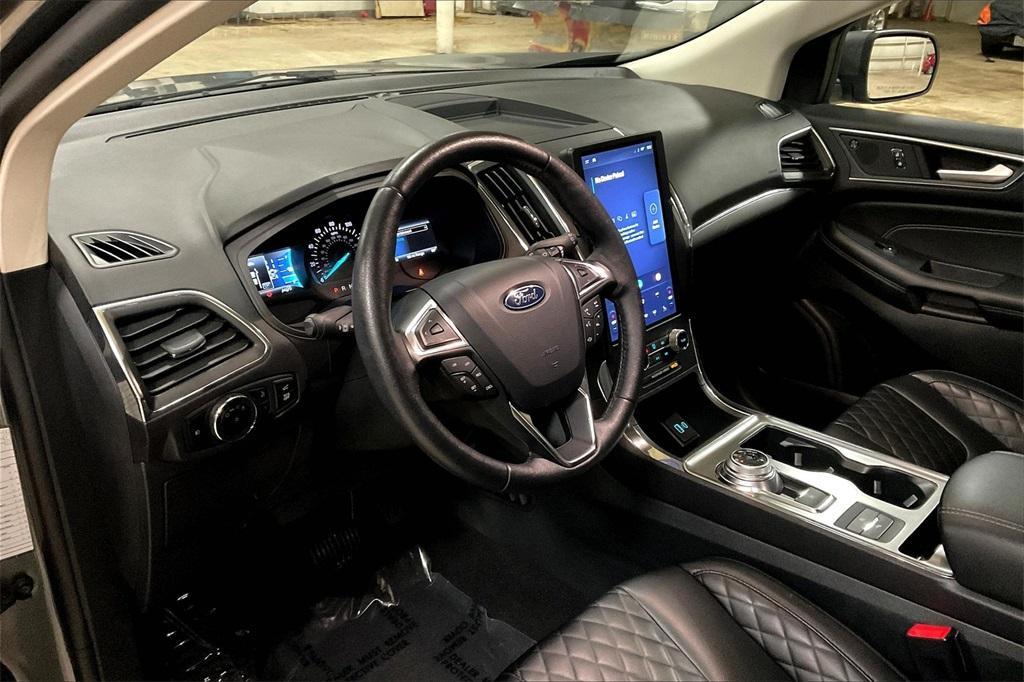 used 2024 Ford Edge car, priced at $28,911