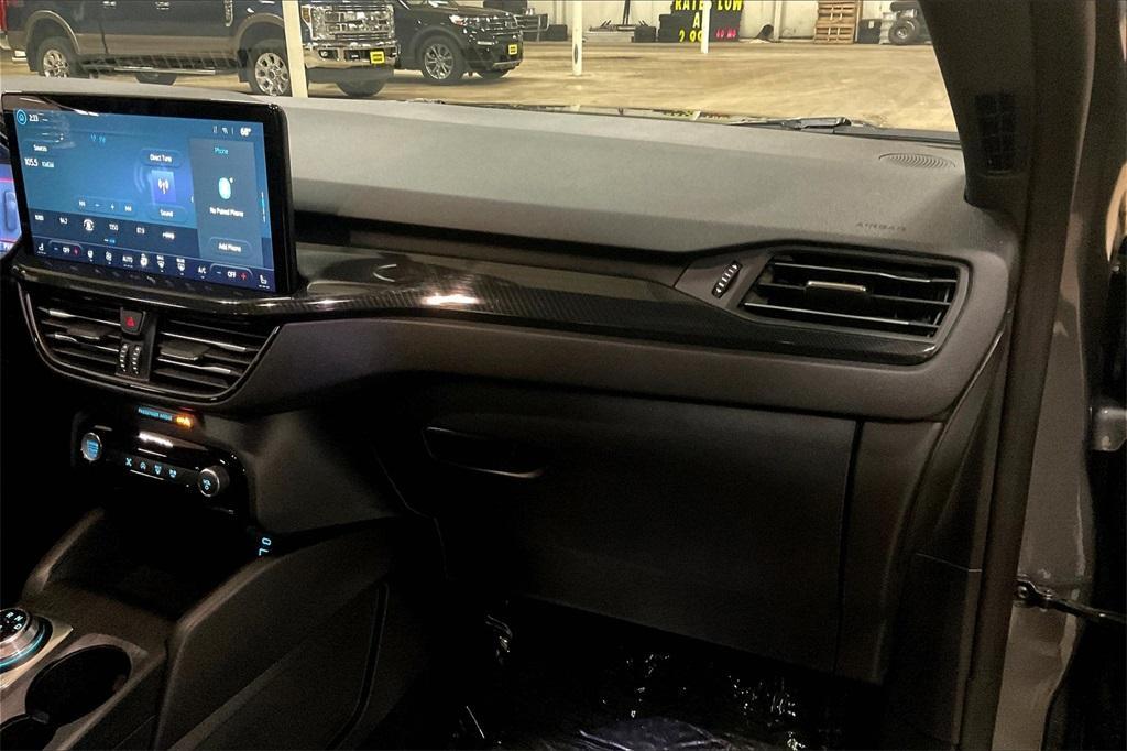 used 2023 Ford Escape car, priced at $25,402