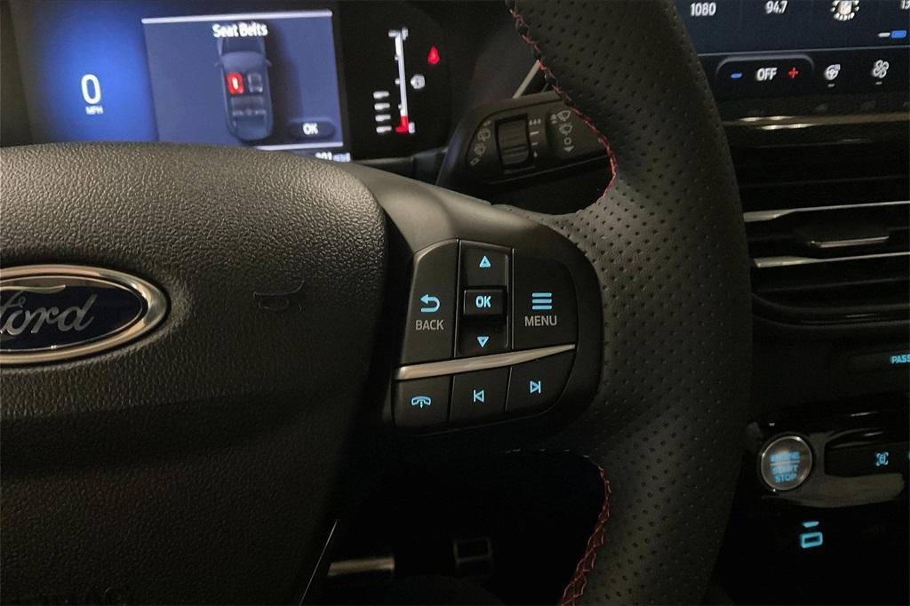 used 2023 Ford Escape car, priced at $25,402