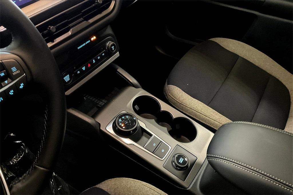 new 2025 Ford Bronco Sport car, priced at $30,452