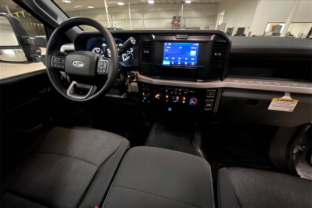 new 2025 Ford F-250 car, priced at $46,429