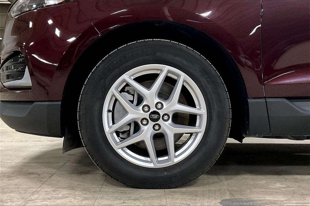 used 2024 Ford Edge car, priced at $23,938