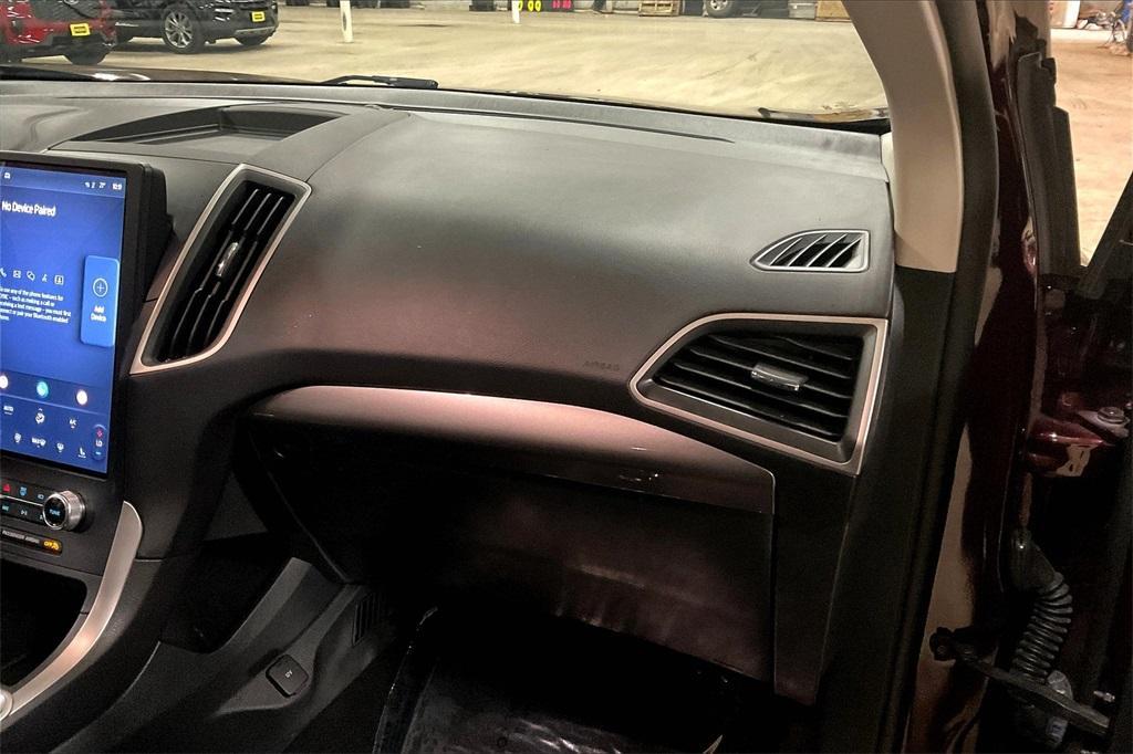 used 2024 Ford Edge car, priced at $23,938