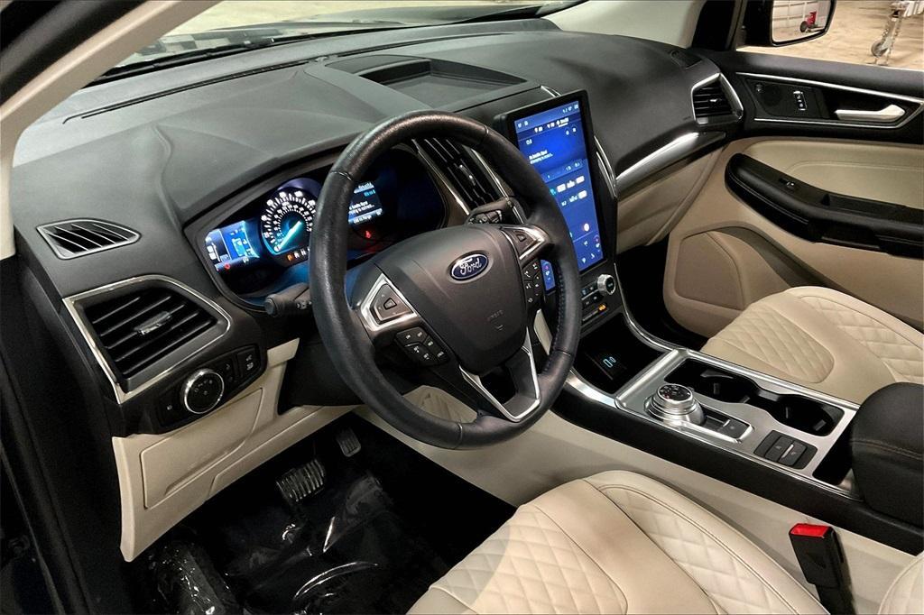 used 2024 Ford Edge car, priced at $31,543