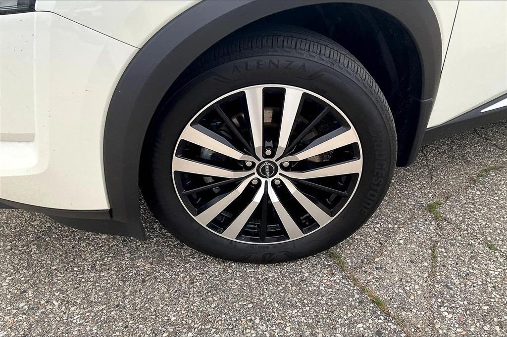 used 2024 Nissan Pathfinder car, priced at $45,998