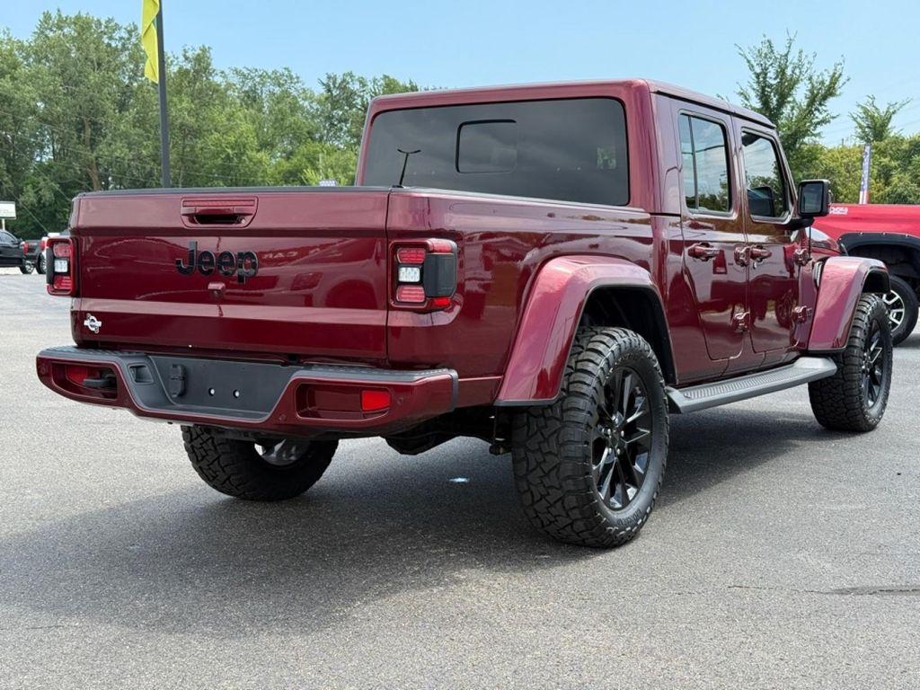 used 2021 Jeep Gladiator car, priced at $38,388