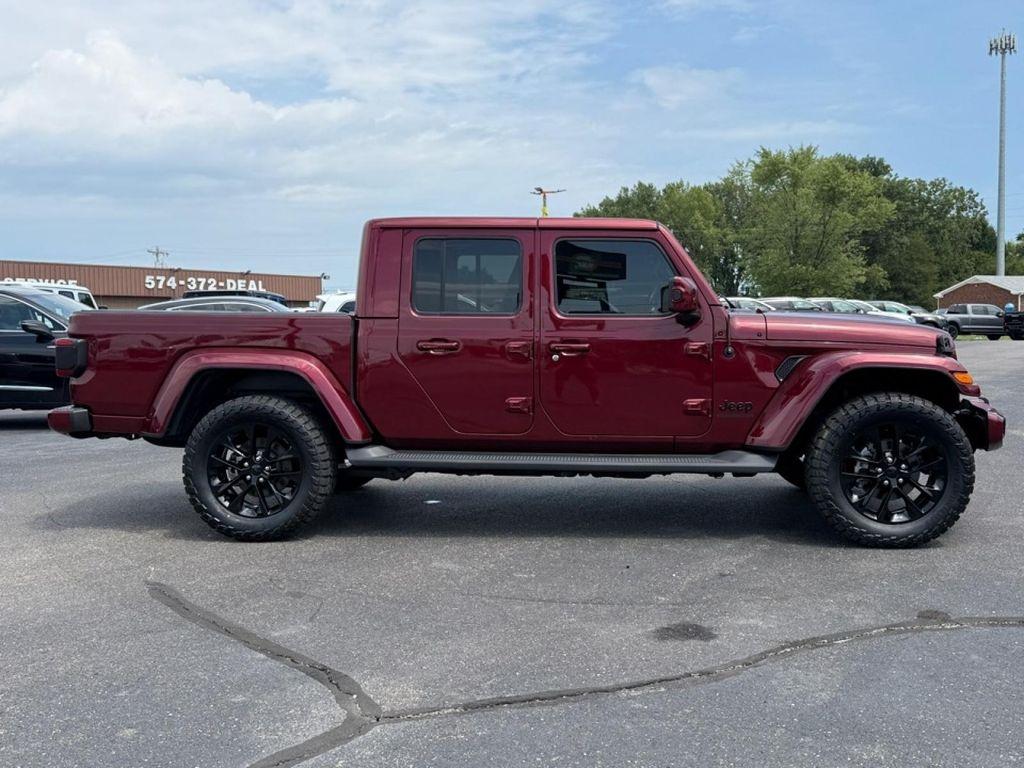 used 2021 Jeep Gladiator car, priced at $38,388