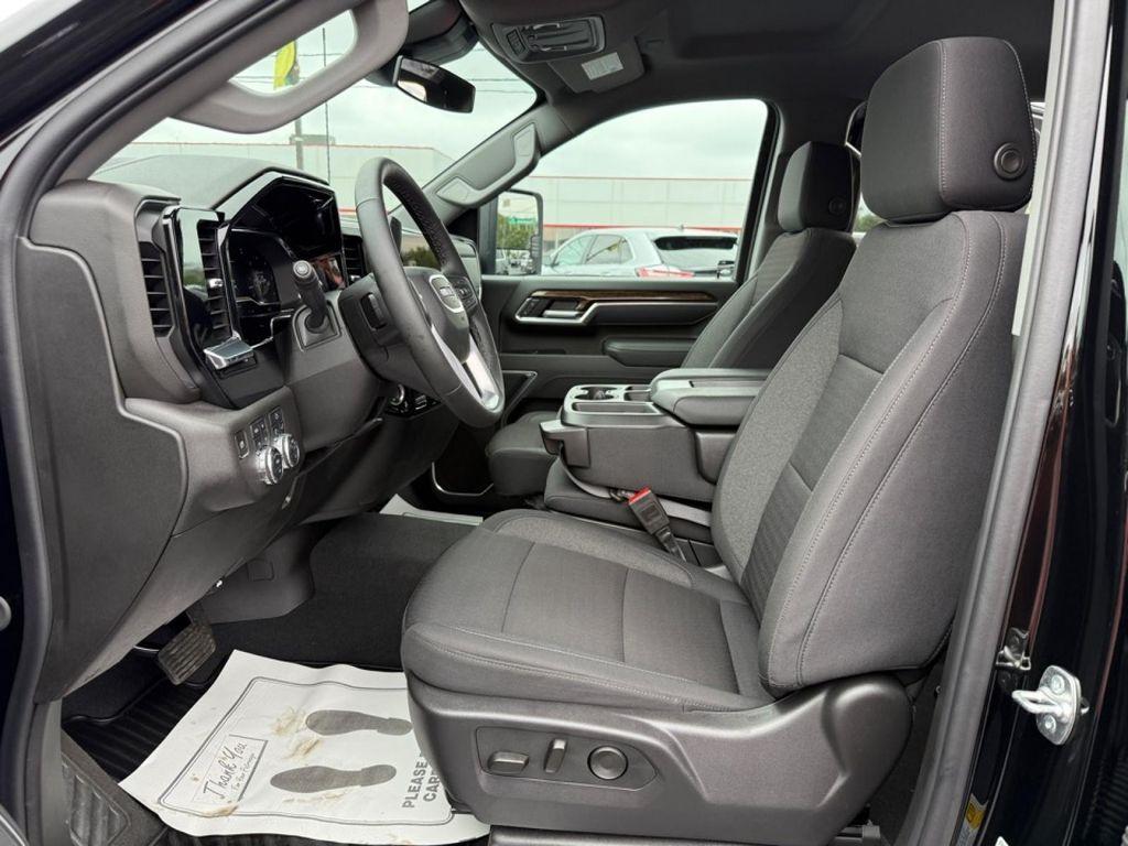 used 2025 GMC Sierra 2500 car, priced at $58,900