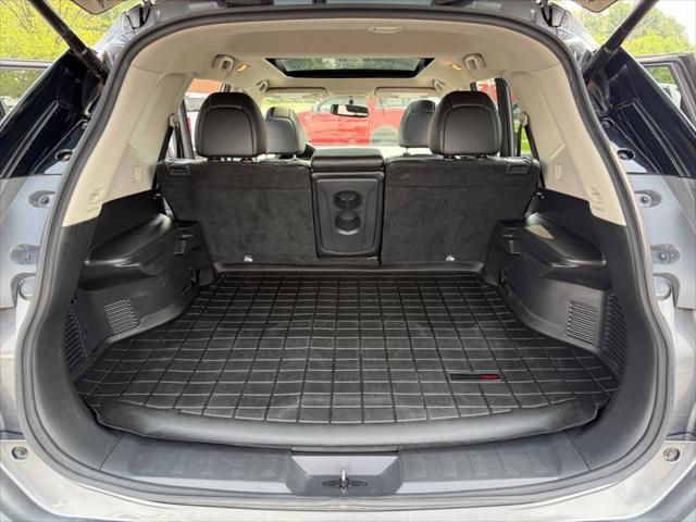 used 2016 Nissan Rogue car, priced at $12,875