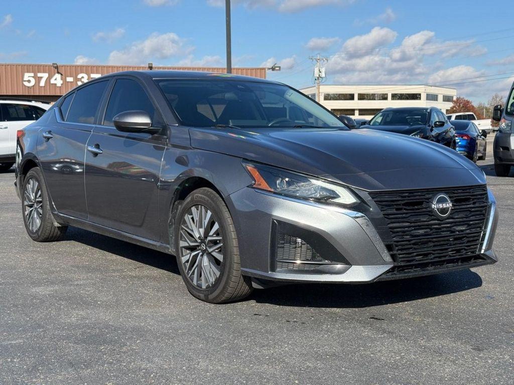 used 2023 Nissan Altima car, priced at $22,880