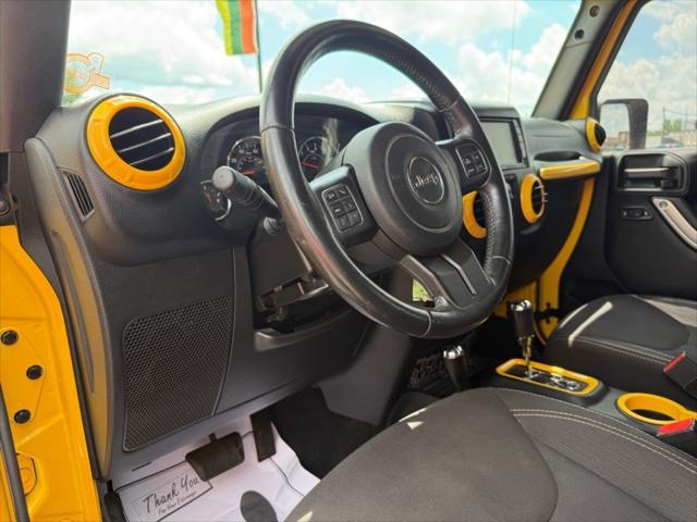 used 2015 Jeep Wrangler Unlimited car, priced at $17,900