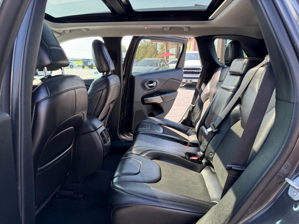 used 2019 Jeep Cherokee car, priced at $16,995