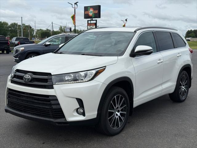 used 2017 Toyota Highlander car, priced at $22,980