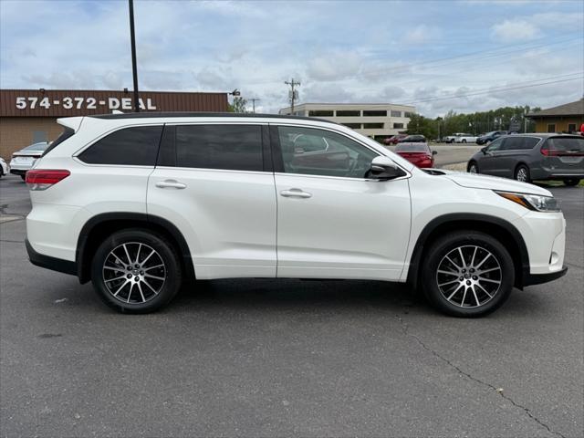 used 2017 Toyota Highlander car, priced at $22,980