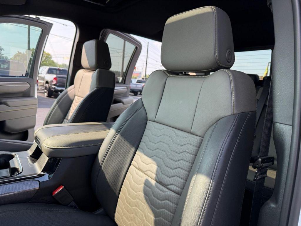 used 2025 Chevrolet Silverado 2500 car, priced at $79,988