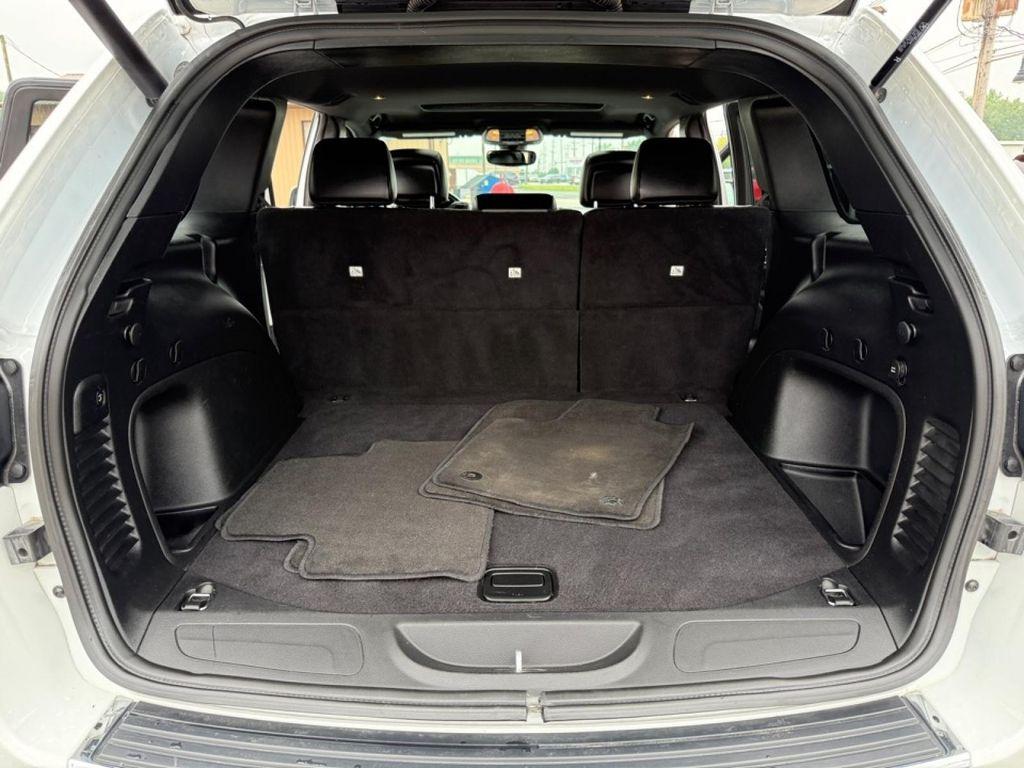 used 2022 Jeep Grand Cherokee car, priced at $28,480