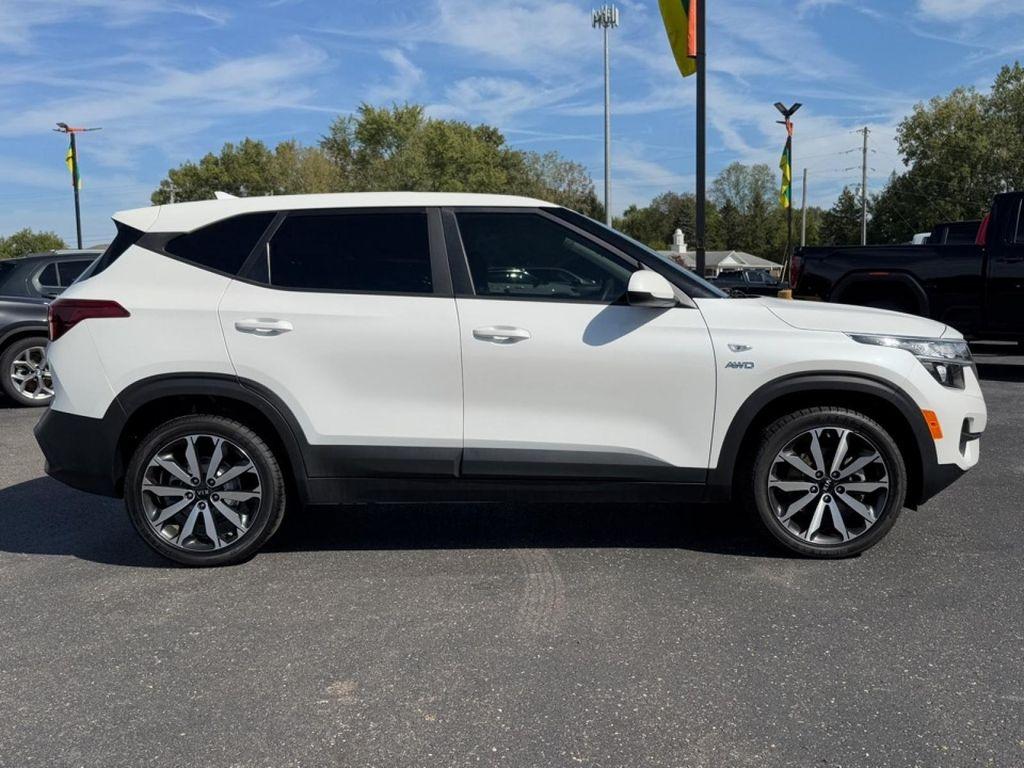 used 2021 Kia Seltos car, priced at $14,880