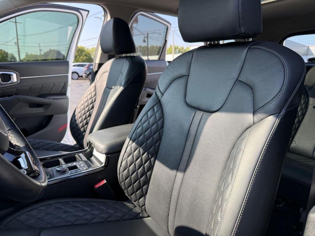 used 2022 Kia Sorento car, priced at $32,455