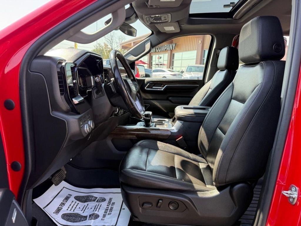 used 2022 GMC Sierra 1500 car, priced at $45,388