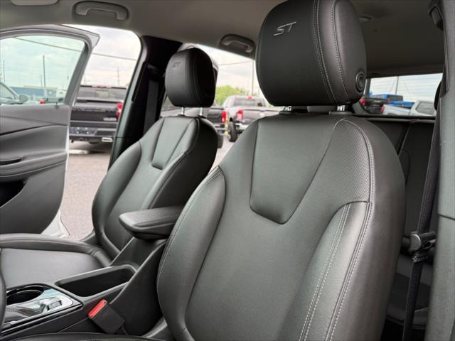 used 2024 Buick Encore GX car, priced at $25,455