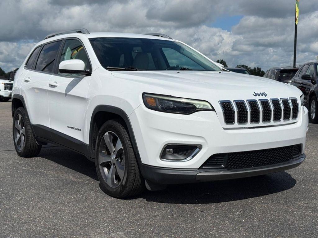 used 2020 Jeep Cherokee car, priced at $14,572