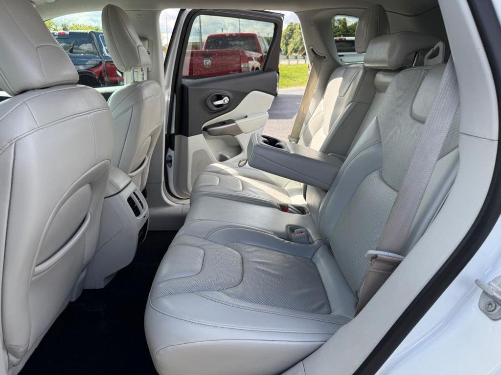 used 2020 Jeep Cherokee car, priced at $14,572