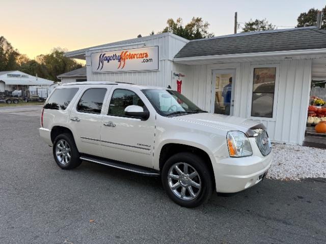used 2013 GMC Yukon car, priced at $14,998