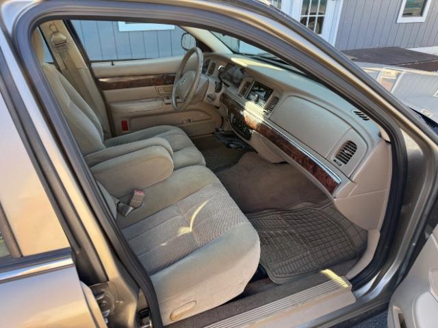 used 2004 Mercury Grand Marquis car, priced at $5,998