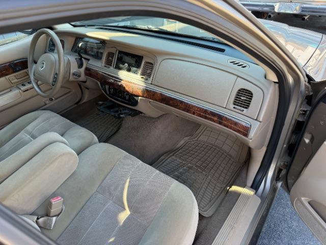 used 2004 Mercury Grand Marquis car, priced at $5,998