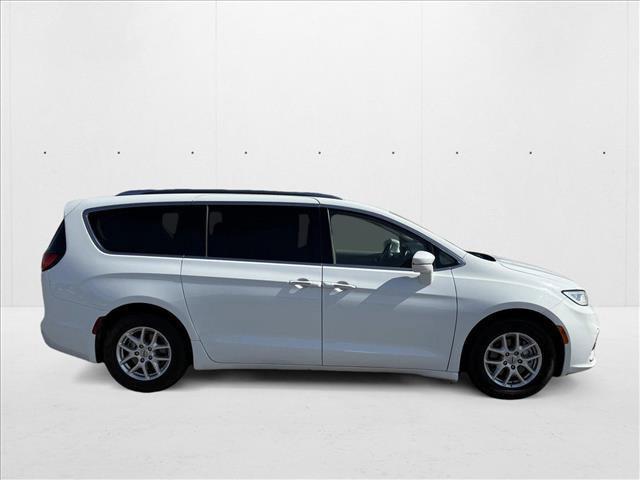 used 2021 Chrysler Pacifica car, priced at $17,357