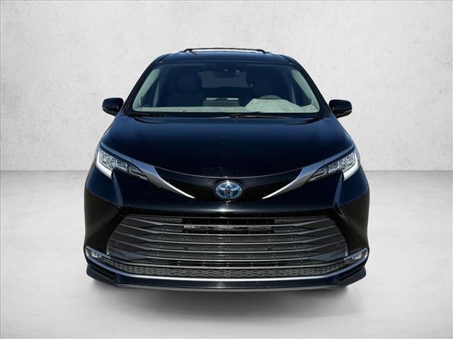 used 2022 Toyota Sienna car, priced at $34,995