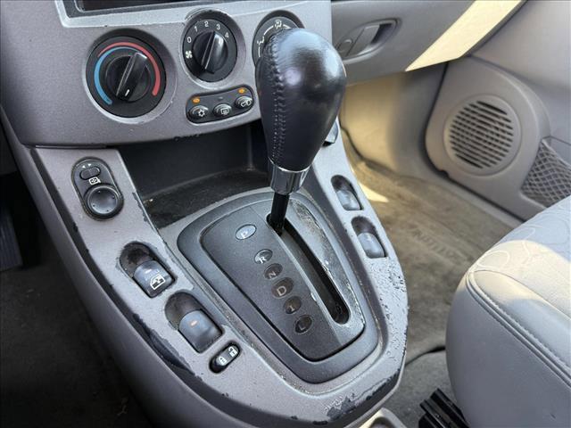used 2004 Saturn Vue car, priced at $5,227