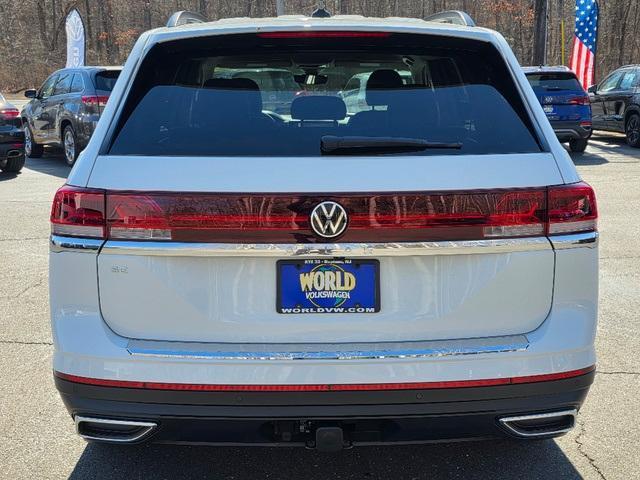 new 2025 Volkswagen Atlas car, priced at $44,004