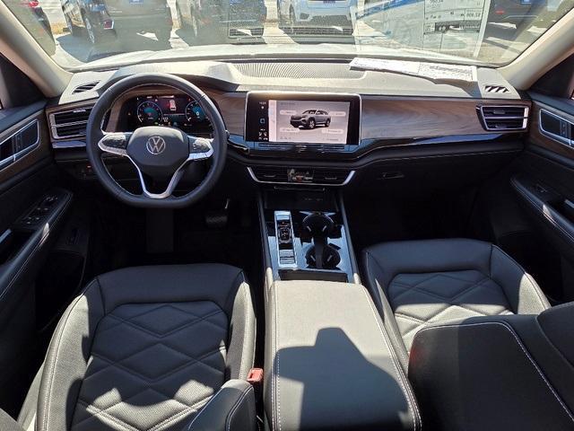 new 2025 Volkswagen Atlas car, priced at $44,004