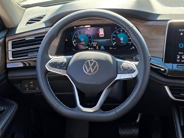 new 2025 Volkswagen Atlas car, priced at $44,004