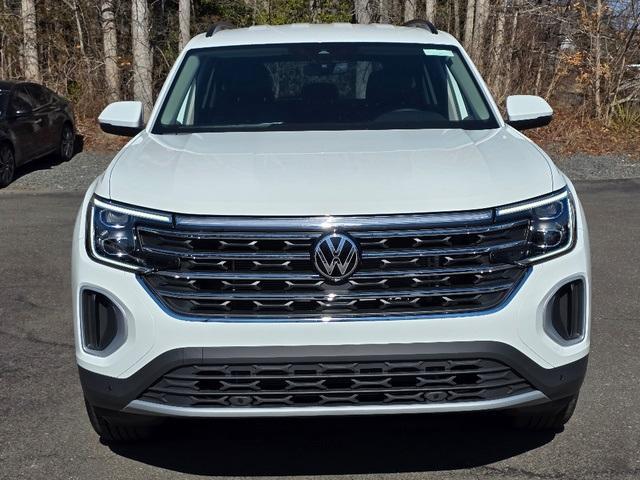 new 2025 Volkswagen Atlas car, priced at $44,004