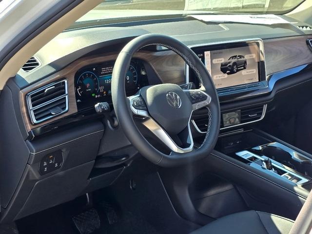 new 2025 Volkswagen Atlas car, priced at $44,004