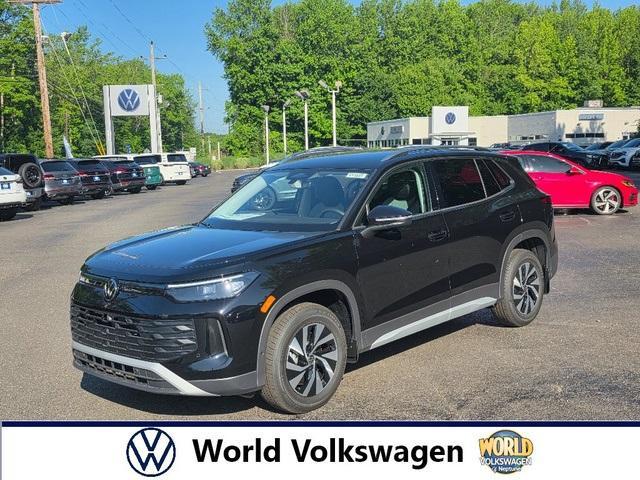 new 2025 Volkswagen Tiguan car, priced at $32,686