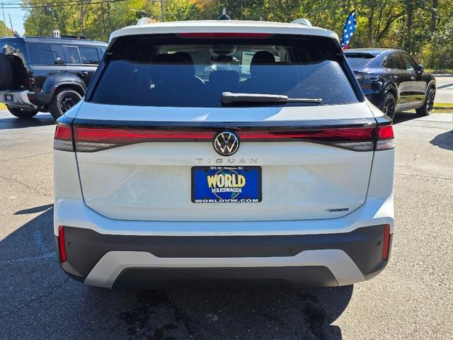 new 2025 Volkswagen Tiguan car, priced at $32,788
