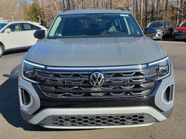 new 2025 Volkswagen Atlas car, priced at $49,356