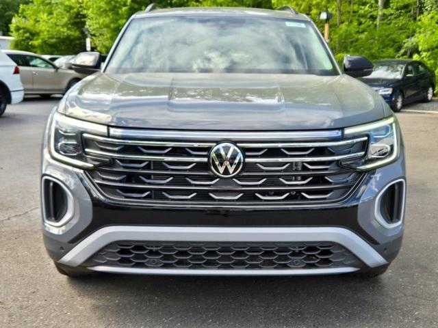 new 2025 Volkswagen Atlas car, priced at $49,356
