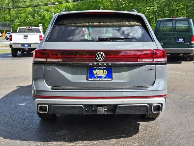 new 2025 Volkswagen Atlas car, priced at $50,139